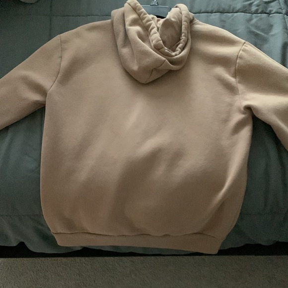Hollister relaxed fit hoodie - Picture 3 of 3